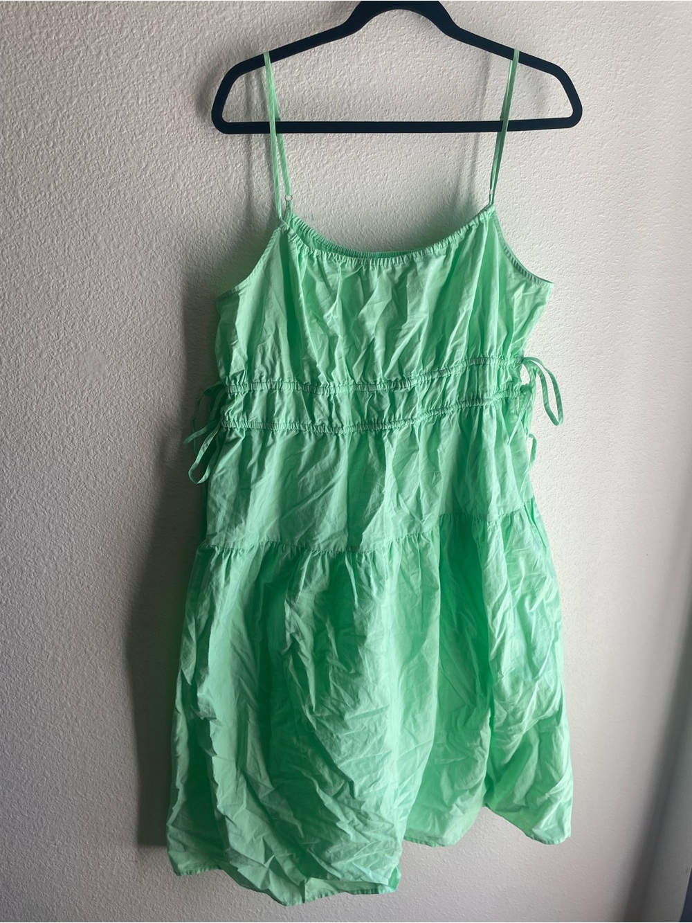 Universal Thread Light Mint Green Midi dress
